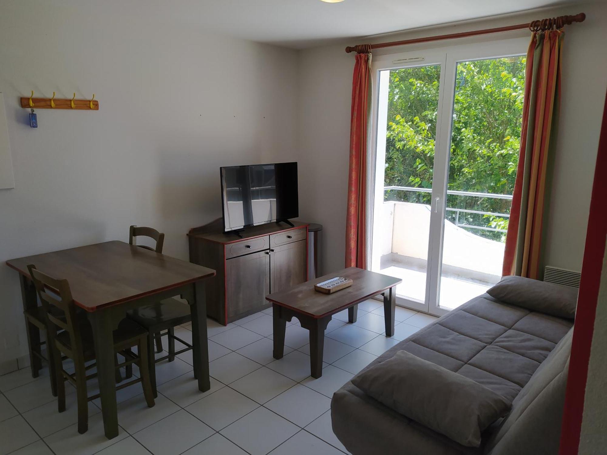 Goelia34 Apartment Saint Geniez d'Olt Bagian luar foto